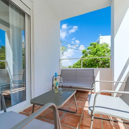 Don Pepe White By Rock Apartment *